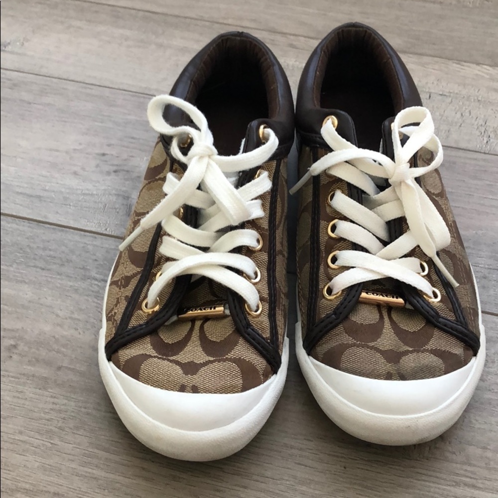 Coach sneakers size 6.5 great condition